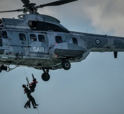 Διάσωση Πολωνών Τουριστών μετά από Βύθιση Ιστιοφόρου στα Δωδεκάνησα