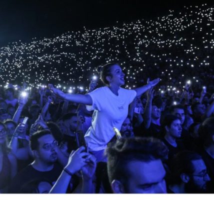 Συναυλία στη Μνήμη των Αδικοχαμένων στις Τέμπες